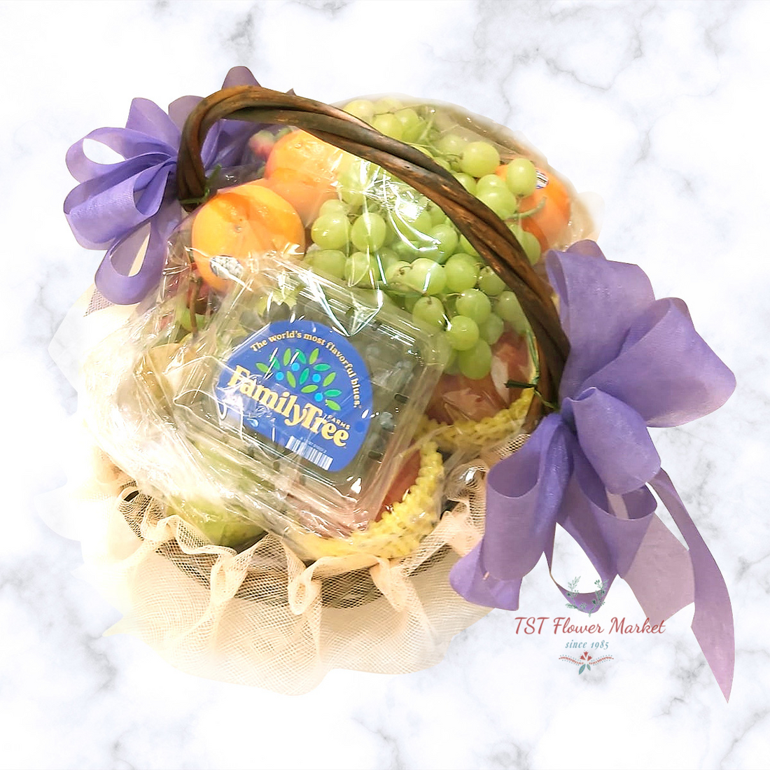 Mid Autumn Hamper 中秋節果籃A08-This hamper is packed with an array of fresh fruits, including grapes, oranges, etc.-TST Flower Market