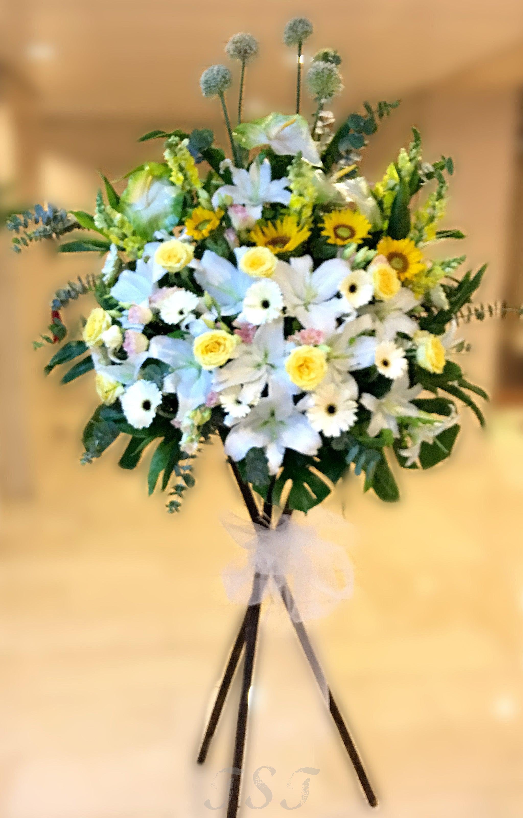 TST Flower Sympathy & Funeral殯儀帛事花籃 Florist Hong Kong